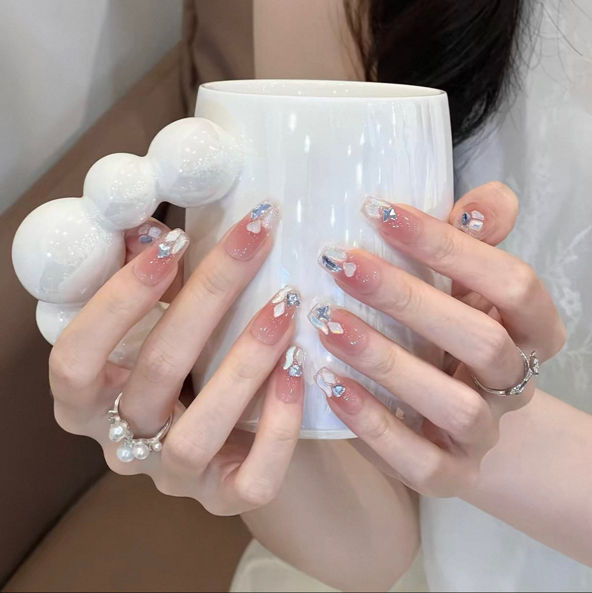 0.78 inch trapezoidal pink cat eye patch drill wearing nail art