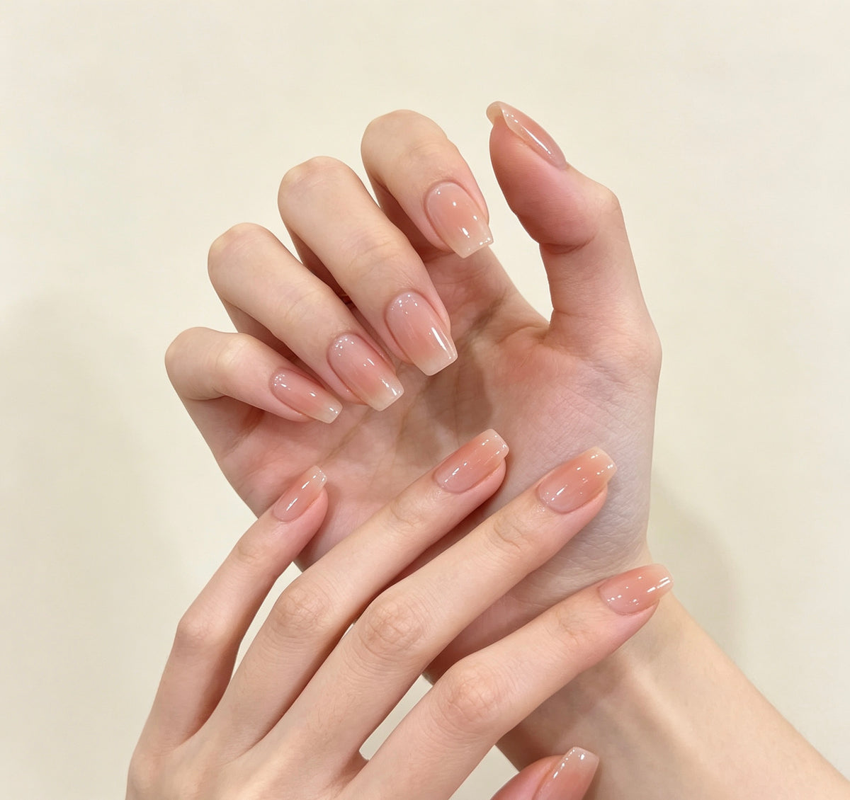 0.62 inch nude gradient cat eye wearing nail art