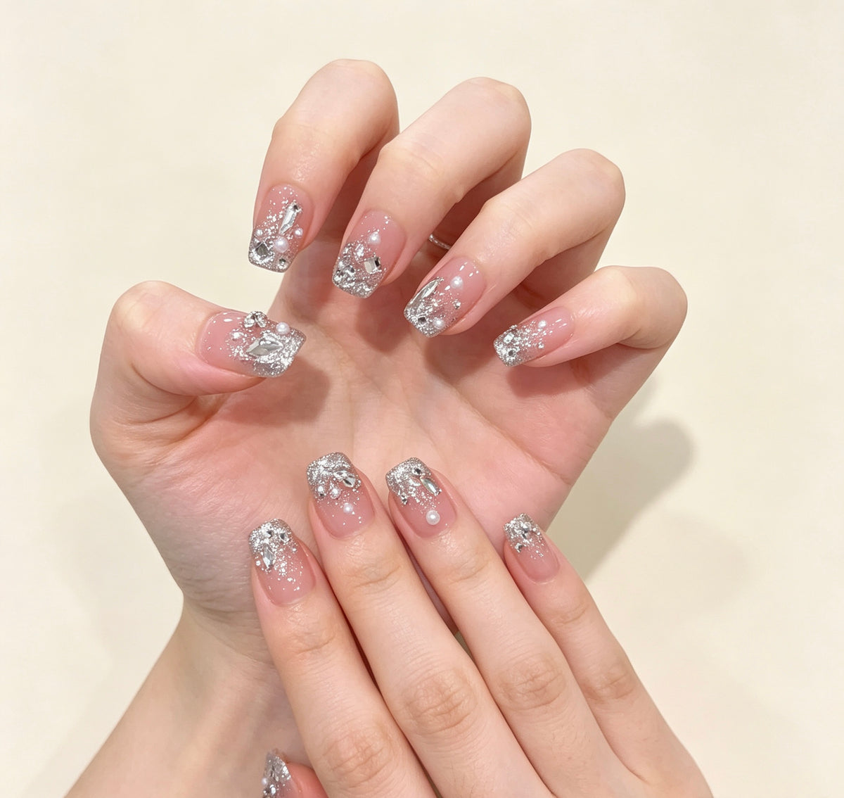 0.62-inch square glitter diamond cat eye wearing nail art