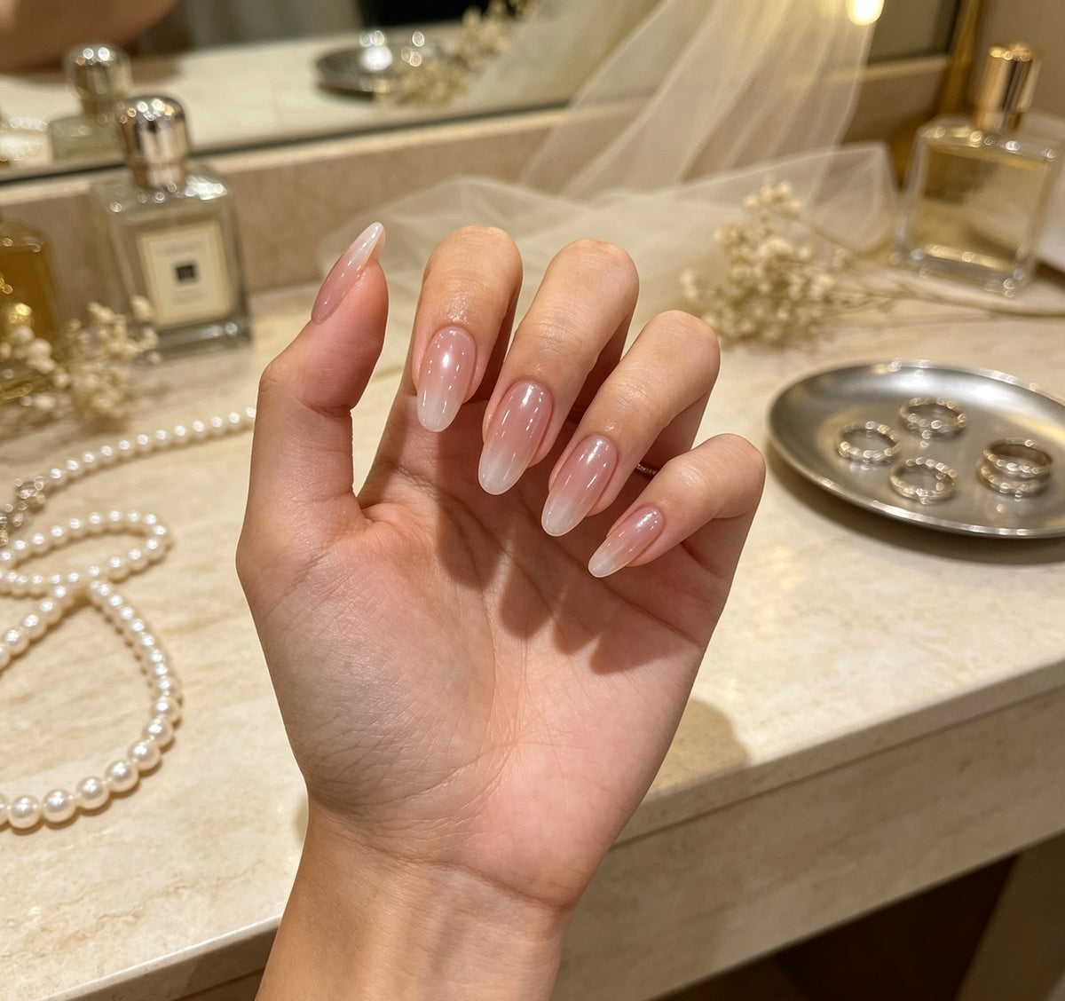 0.7 inch oval white pearl glossy surface patch nail art