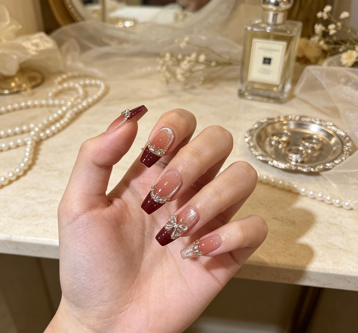 0.94-inch trapezoidal light red French red pointed glitter wearing nail art