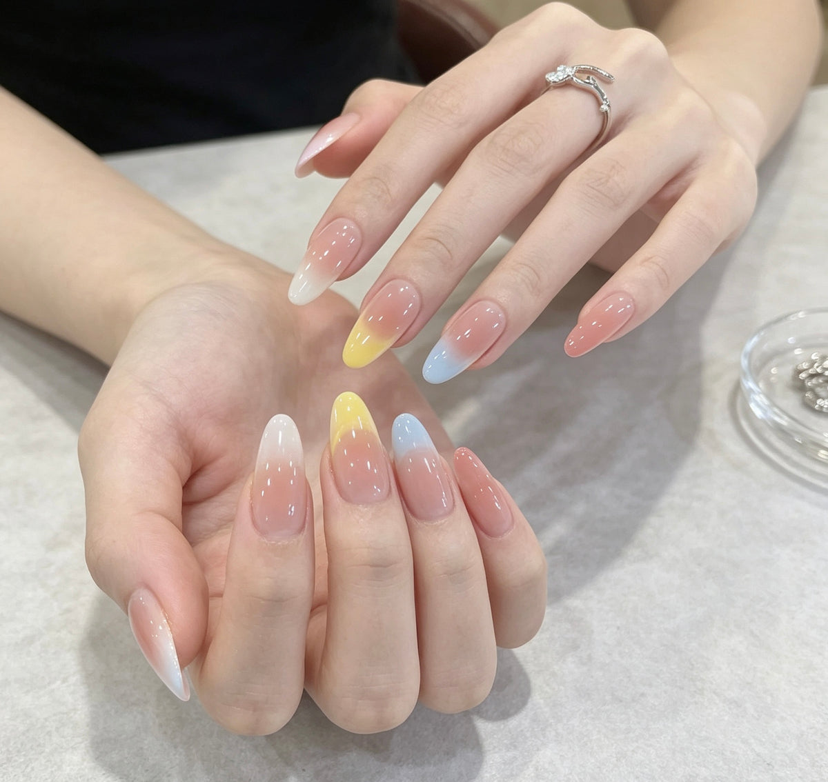 0.94-inch oval naked pink cat eye gradient dopamine wearing nail art
