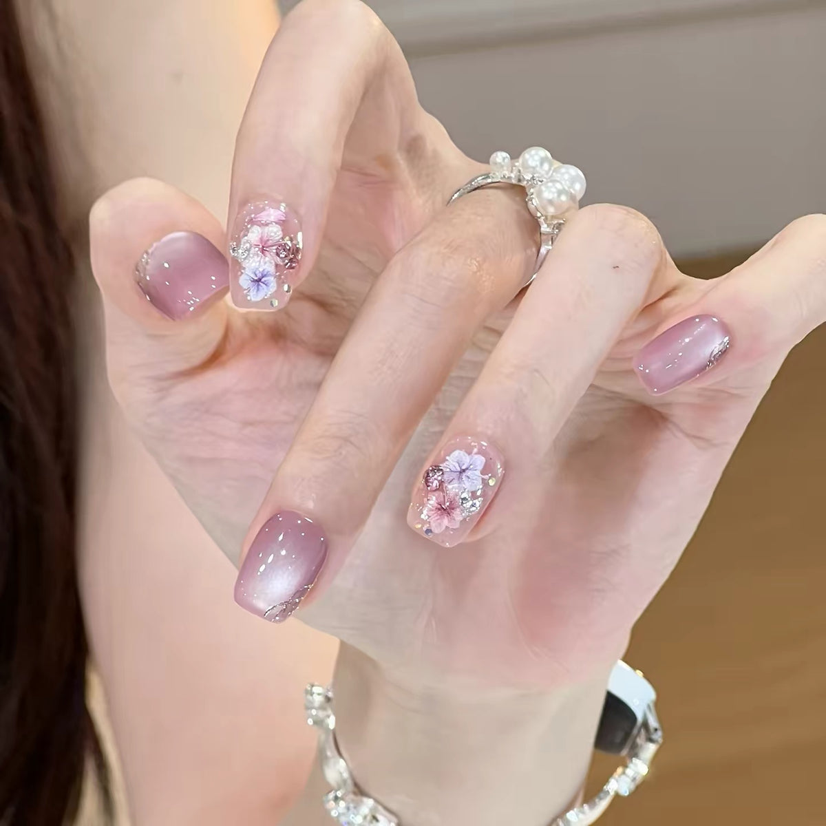 0.62-inch square light purple floral pattern gradient cat eye wearing nail art