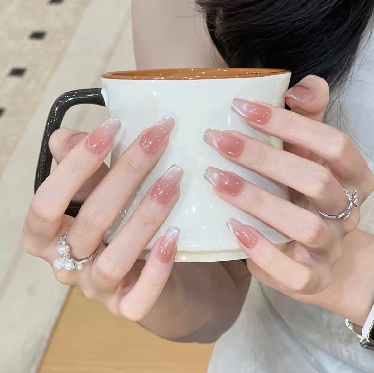 0.78-inch trapezoidal nude cat eye gradient wearing nail art