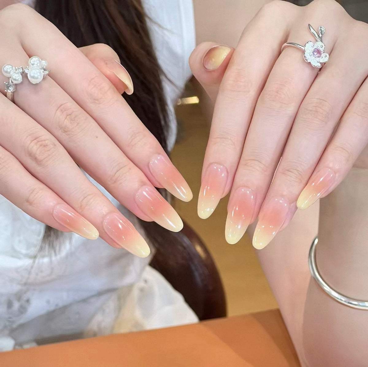 0.94-inch oval nude gradient French mango tip