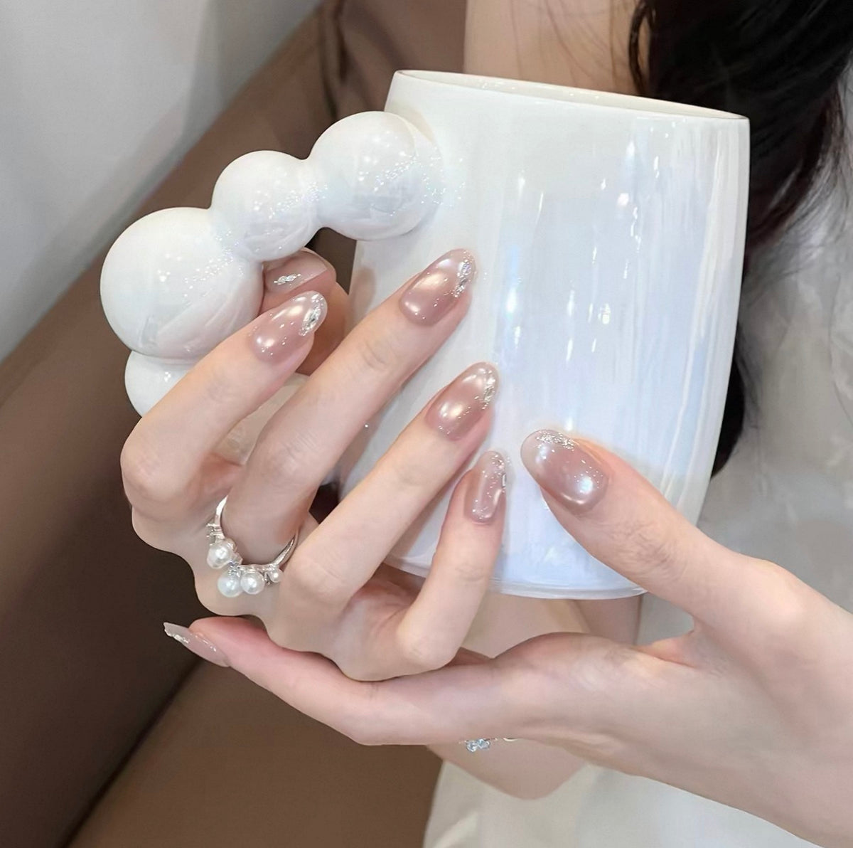 0.7 inch oval white pearl cat eye drill wearing nail art